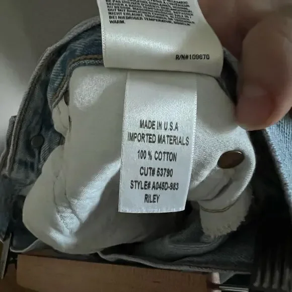 AGOLDE Riley High Rise Straight Crop Light Wash Size 26 casual ankle button fly - Picture 8 of 8